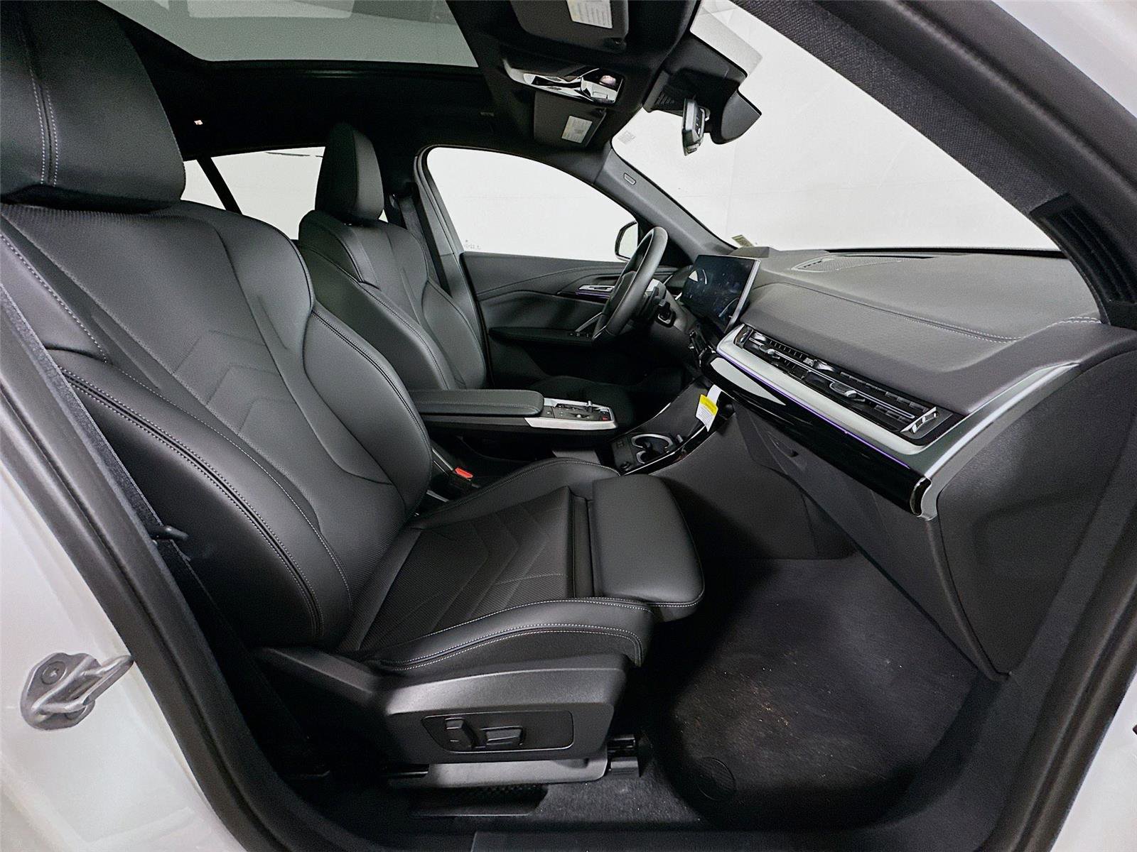 New 2026 BMW X2 xDrive28i w/ Technology Package image 29