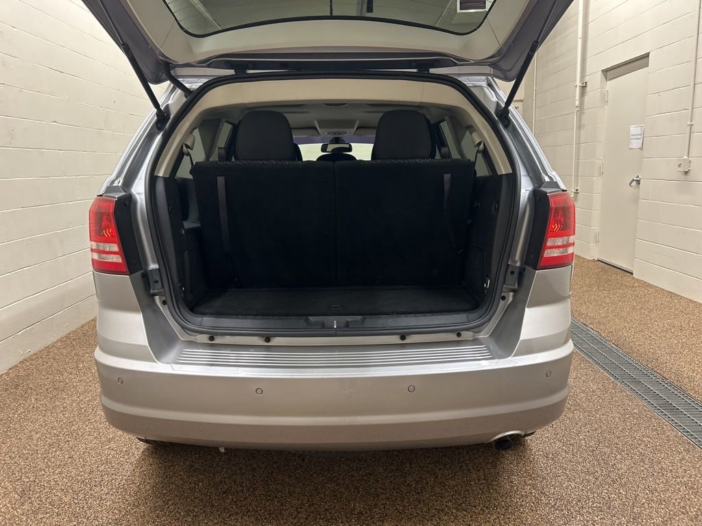 Used 2020 Dodge Journey SE w/ Blacktop Package image 17