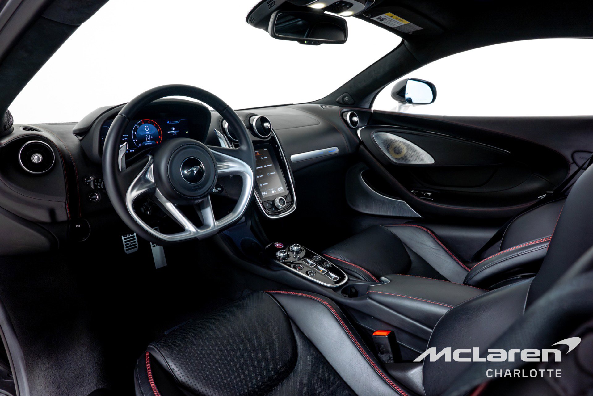Used 2023 McLaren GT RWD image 12