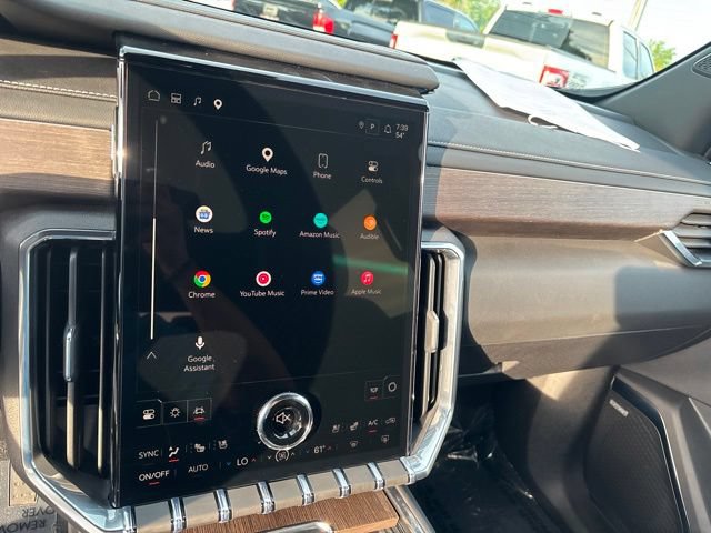Used 2026 GMC Acadia Denali w/ Super Cruise Package AWD/4WD image 26