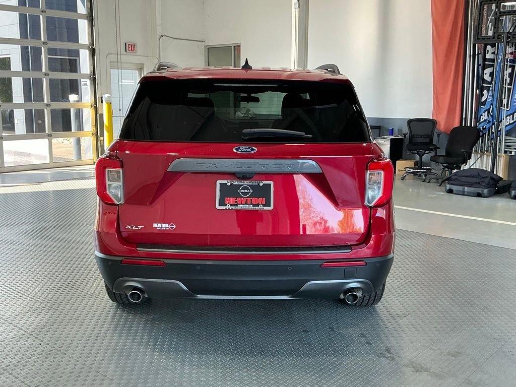Used 2021 Ford Explorer XLT w/ Equipment Group 202A image 25