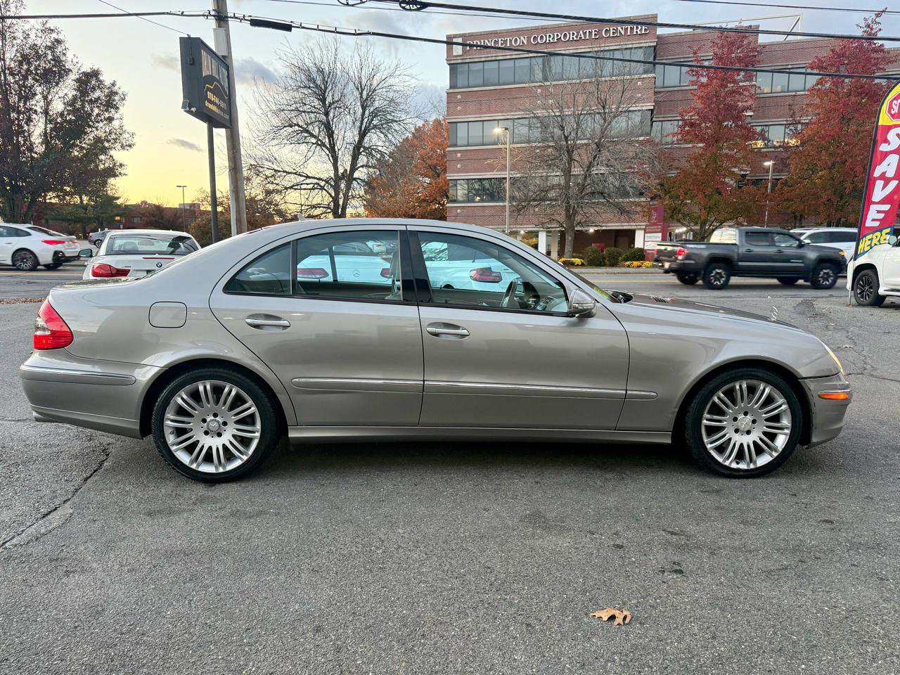 Used 2008 Mercedes-Benz E 350 Luxury image 6