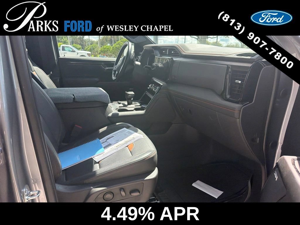 Used 2025 GMC Sierra 1500 AT4 w/ AT4 Premium Package AWD/4WD image 10
