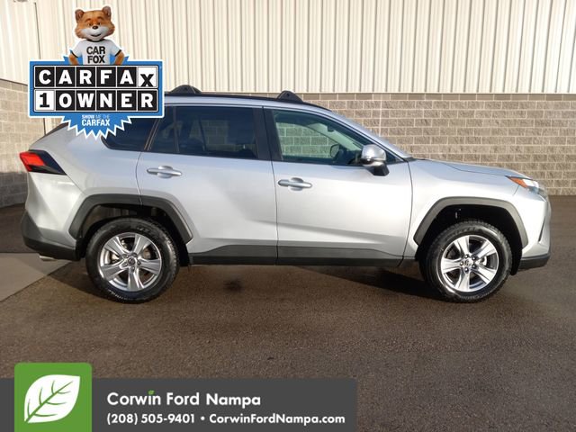 Used 2022 Toyota RAV4 XLE image 2