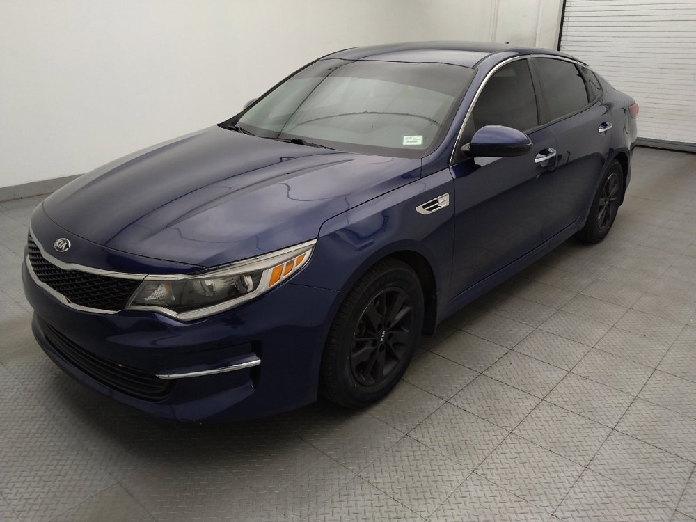 Used 2018 Kia Optima LX w/ Convenience Package FWD image 2