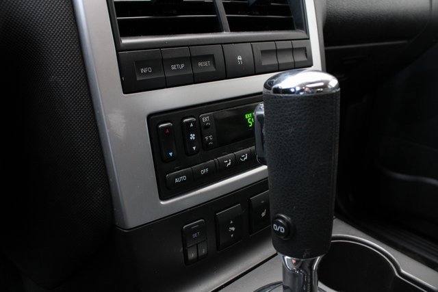 Used 2010 Mercury Mountaineer Premier image 14