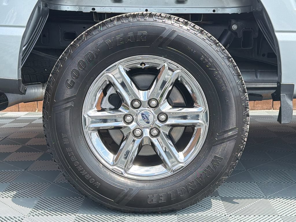 Used 2025 Ford F150 XLT w/ Equipment Group 301A Standard AWD/4WD image 19