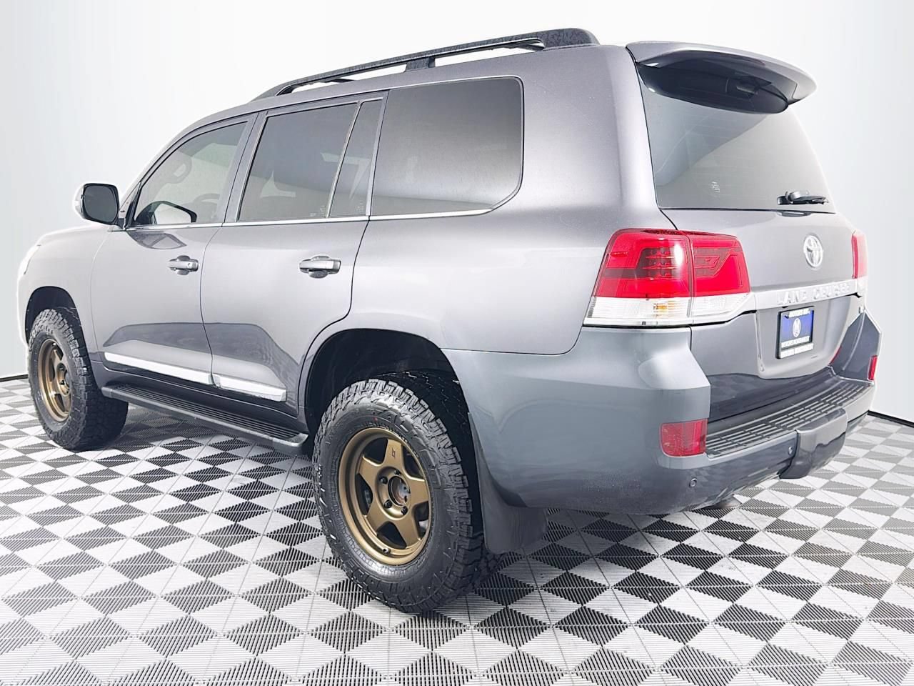 Used 2016 Toyota Land Cruiser AWD/4WD image 8