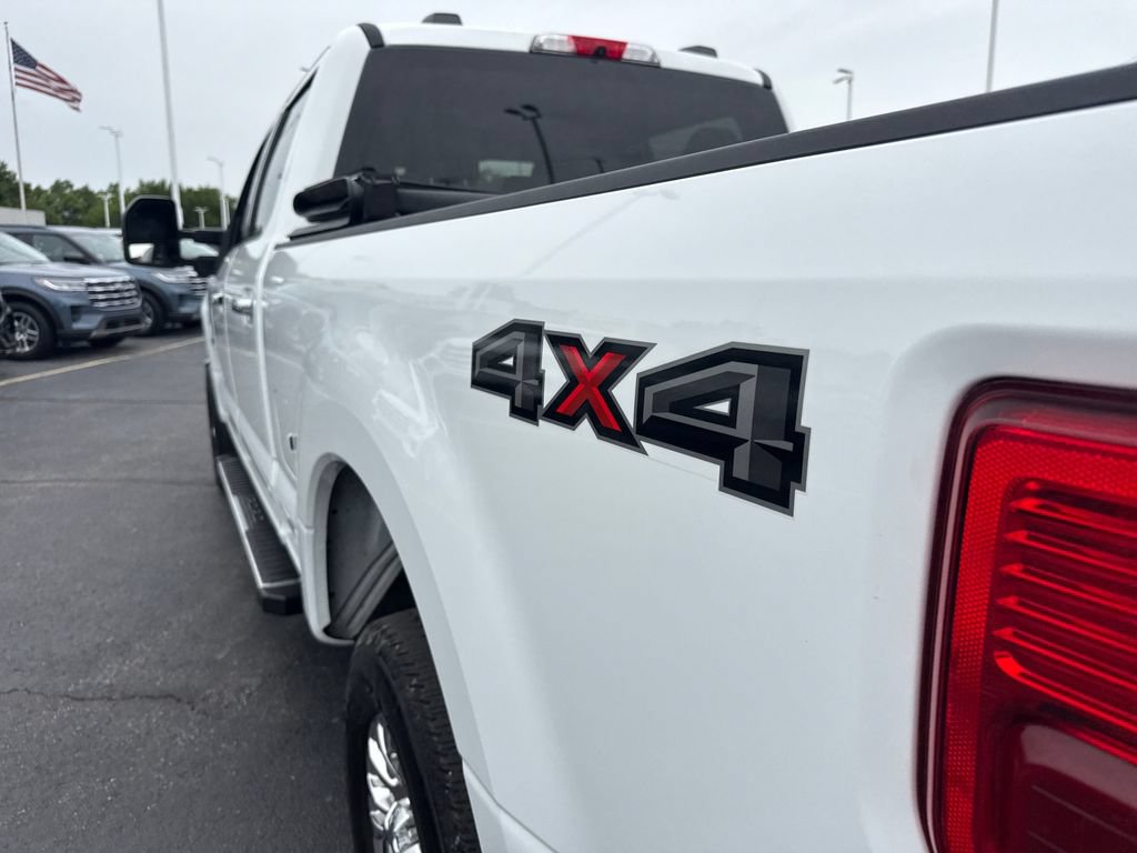Used 2022 Ford F250 XLT w/ XLT Premium Package AWD/4WD image 13