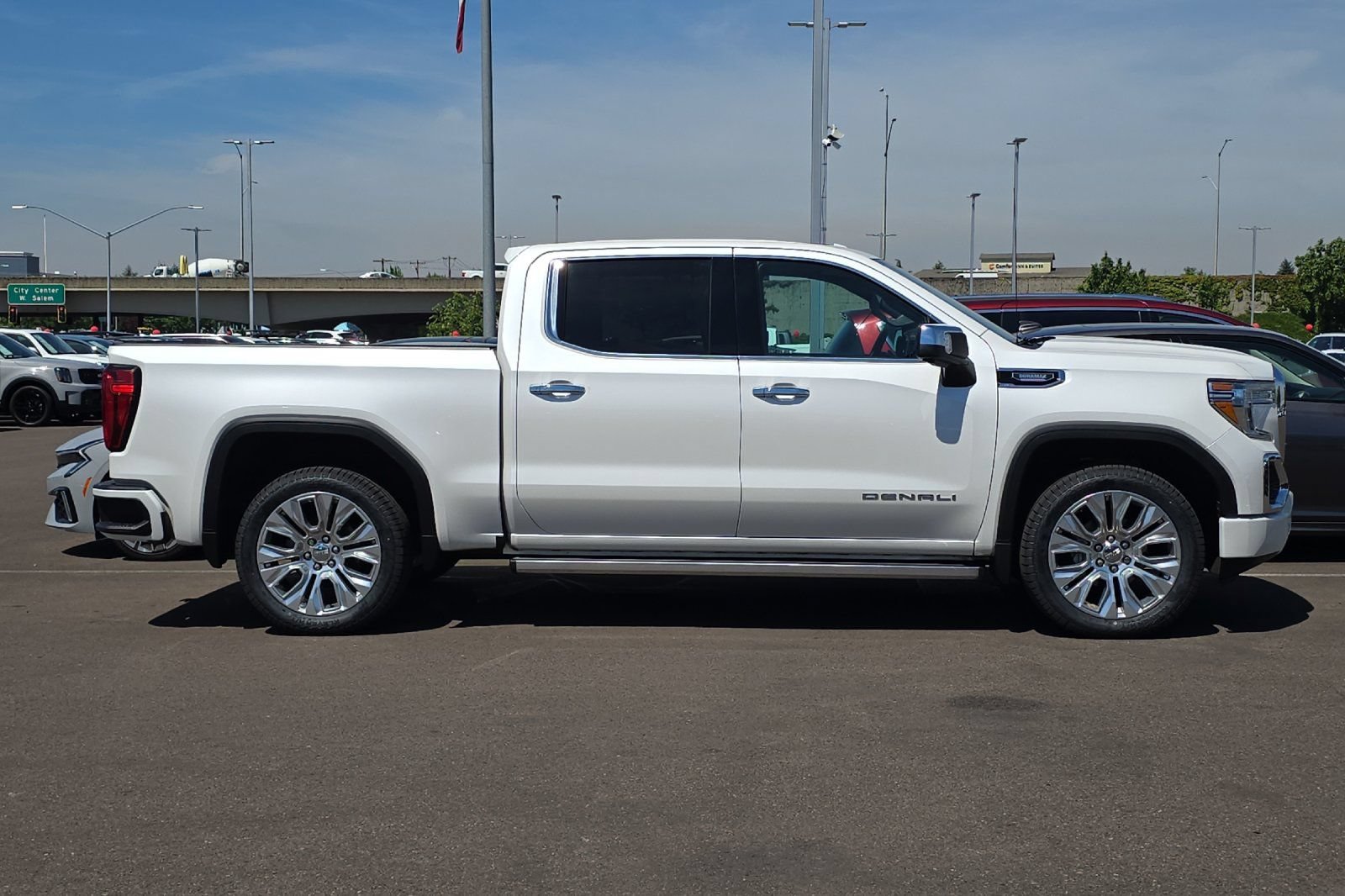 Used 2020 GMC Sierra 1500 Denali w/ Denali Ultimate Package AWD/4WD image 3