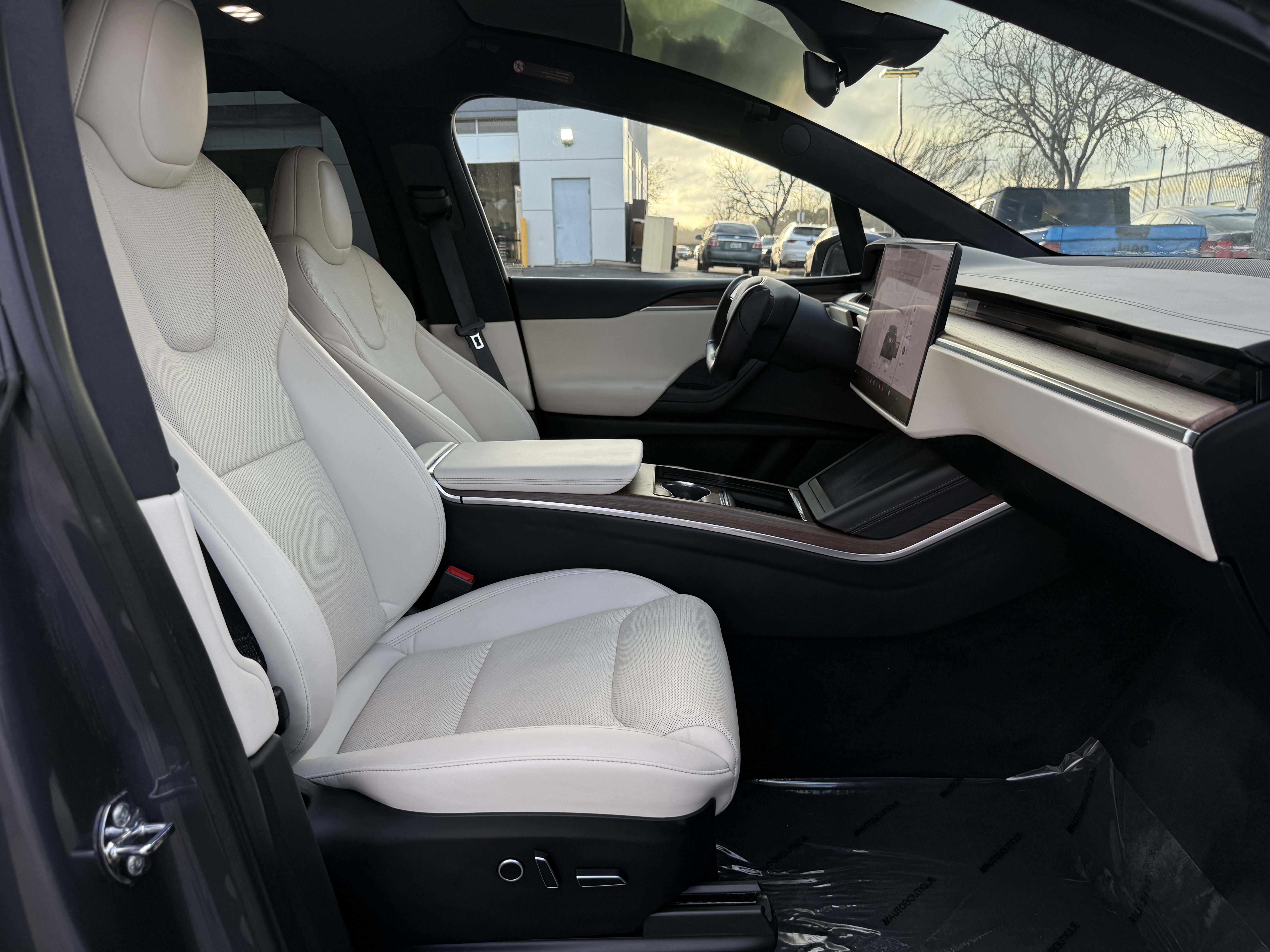 Used 2022 Tesla Model X Plaid AWD/4WD image 28