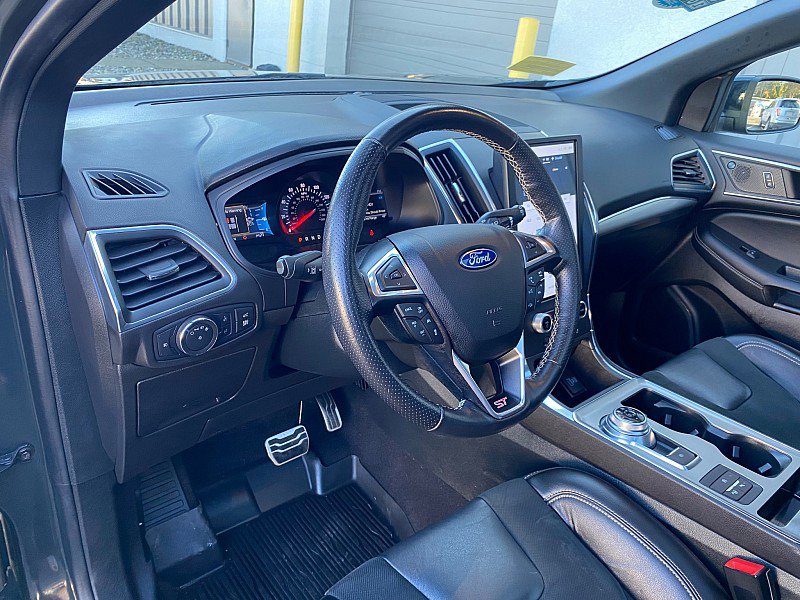 Certified 2022 Ford Edge ST w/ Equipment Group 401A image 19