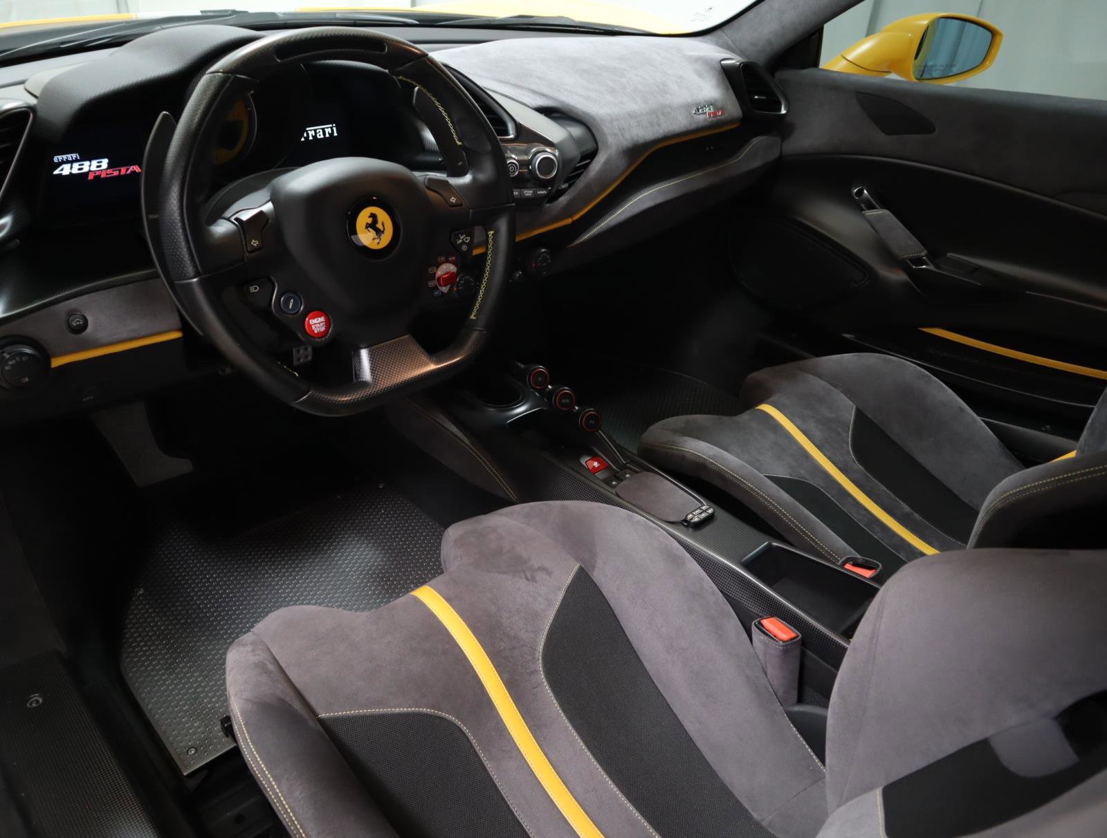 Certified 2019 Ferrari 488 Pista Coupe RWD image 17