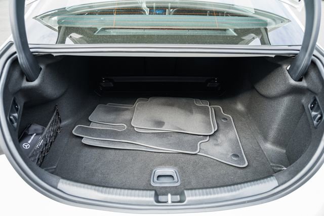 Certified 2025 Mercedes-Benz C 300 4MATIC Sedan image 10