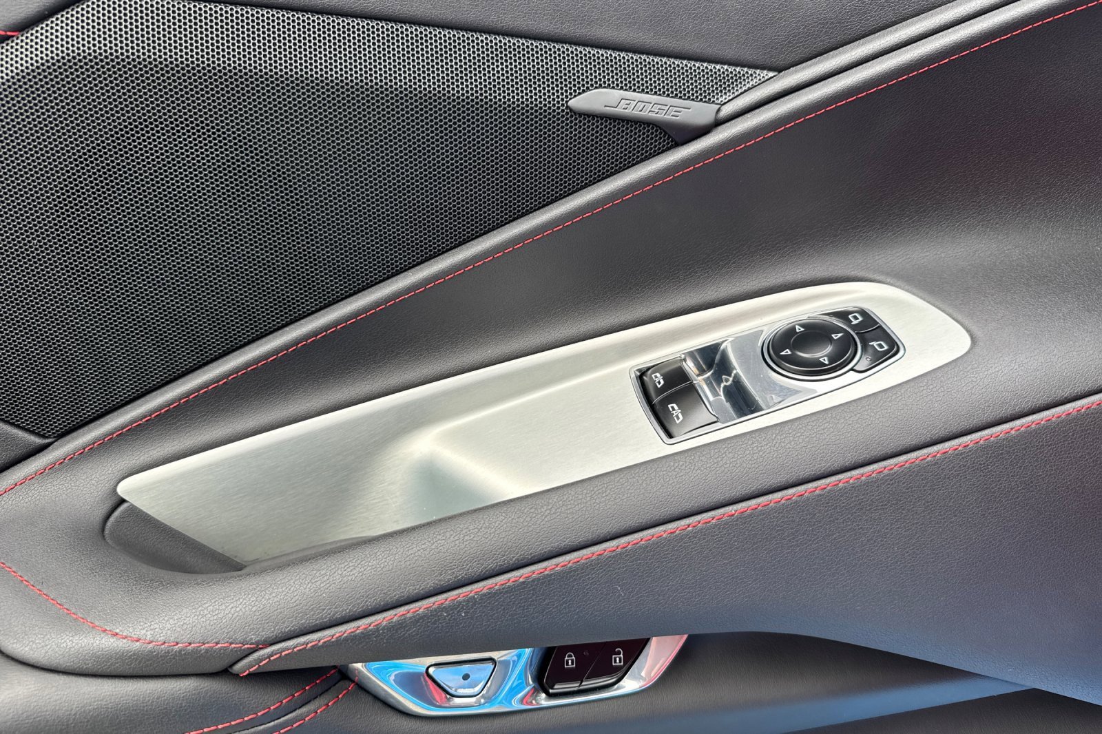 Used 2023 Chevrolet Corvette Stingray Coupe w/ 1LT image 11