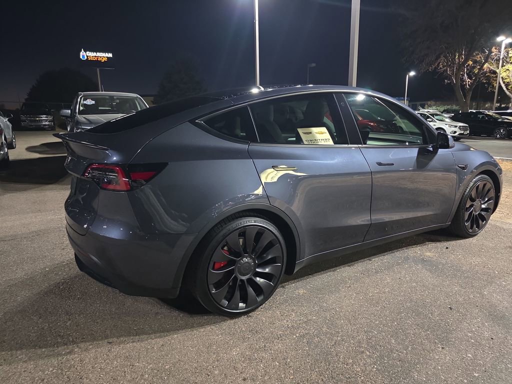 Used 2022 Tesla Model Y Performance image 5