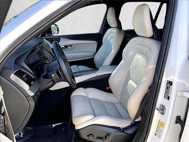 Used 2020 Volvo XC90 T5 R-Design image 27