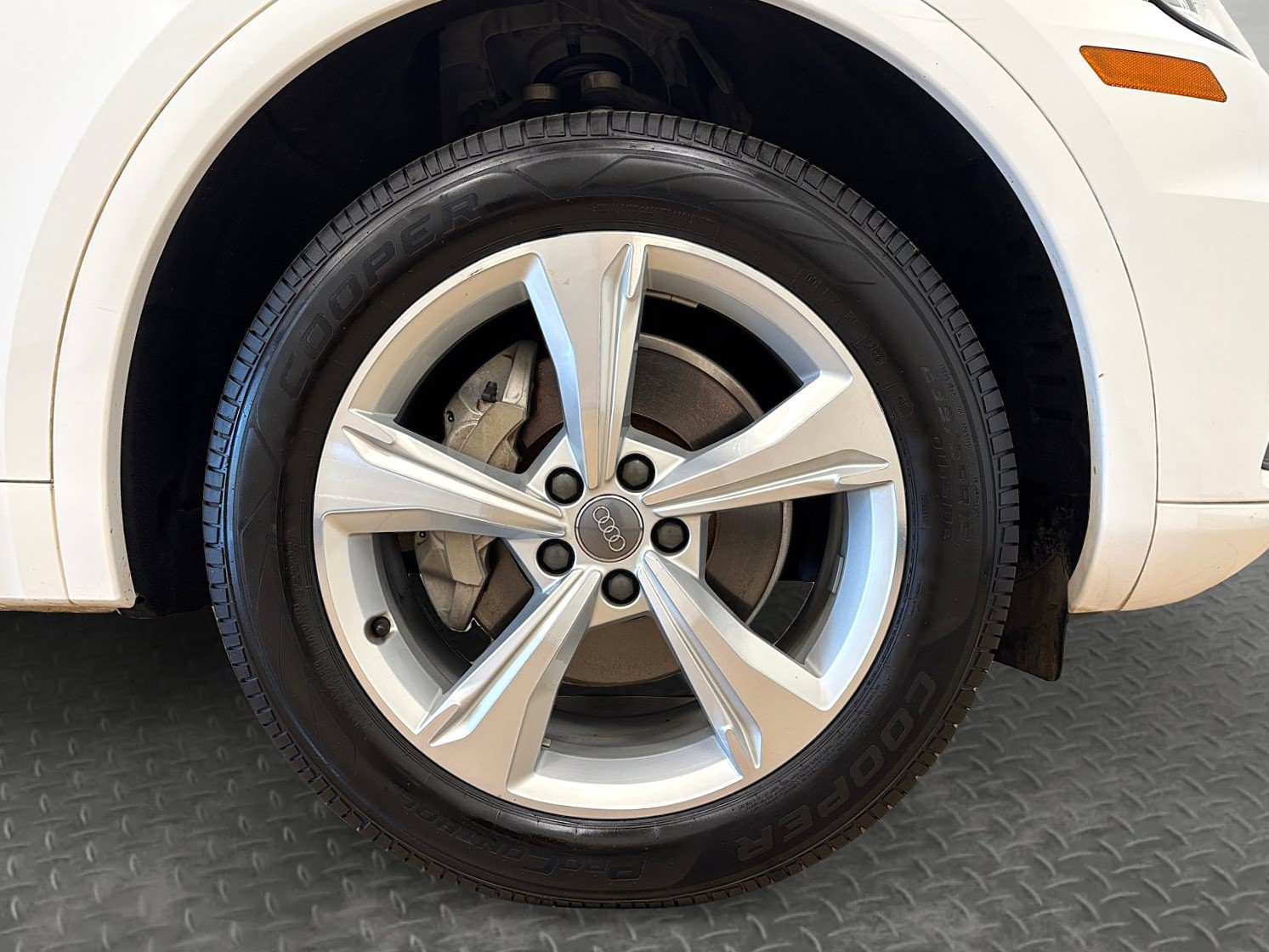 Used 2020 Audi Q5 2.0T Premium w/ Convenience Package AWD/4WD image 42