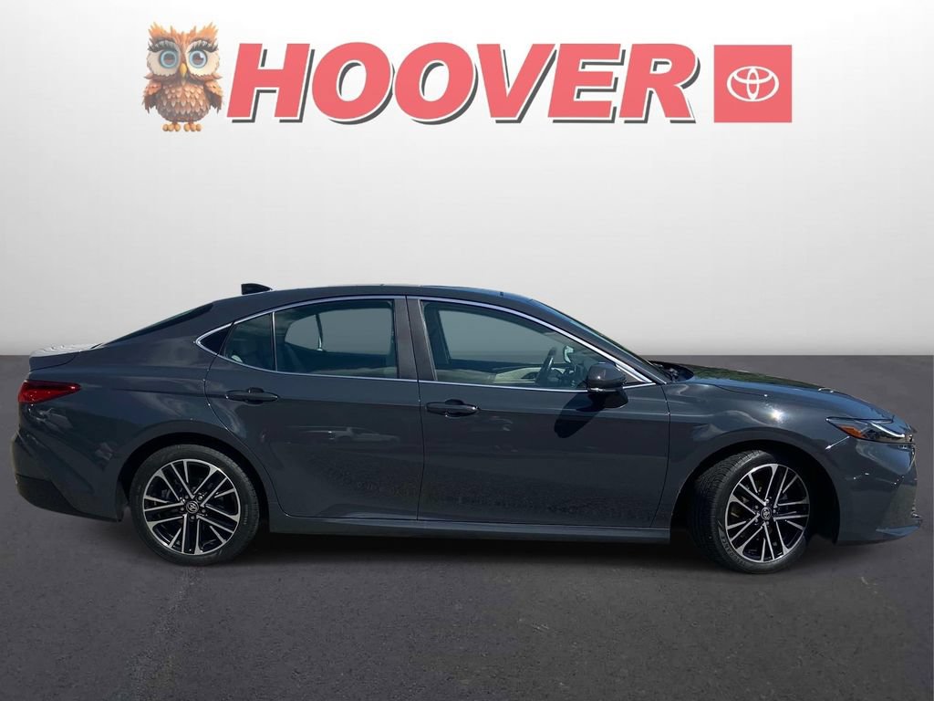 Used 2025 Toyota Camry XLE FWD image 2