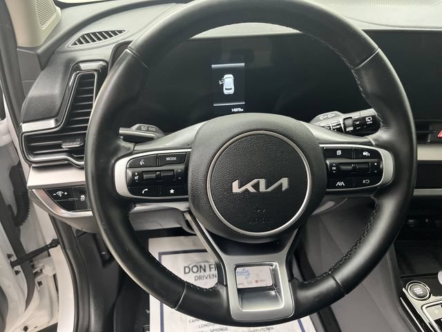 Used 2024 Kia Sportage EX AWD/4WD image 16