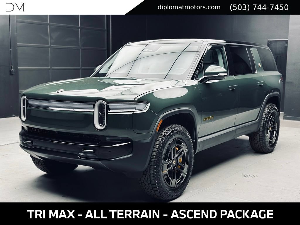 Used 2025 Rivian R1S Premium