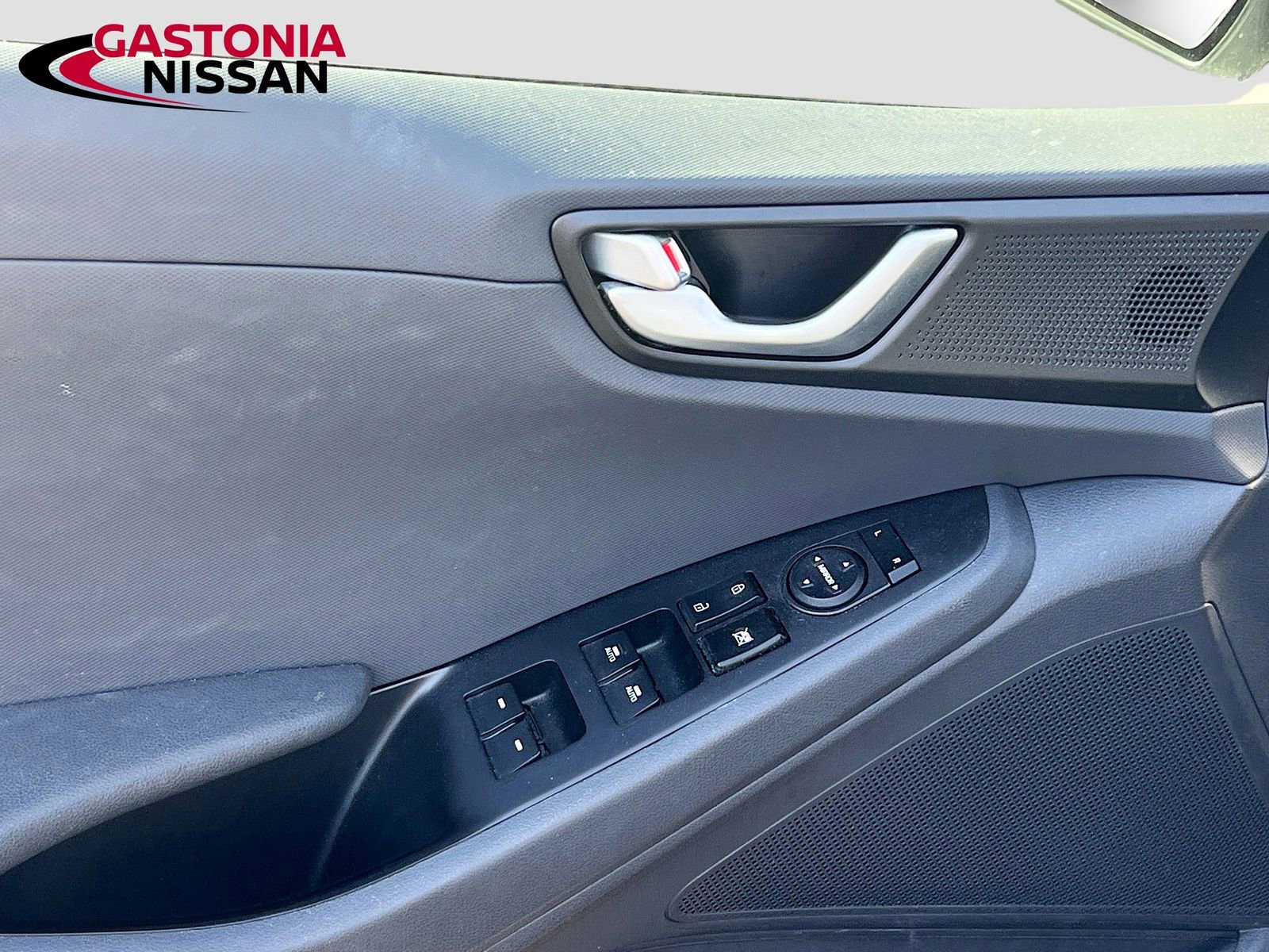 Used 2019 Hyundai Ioniq Limited image 22