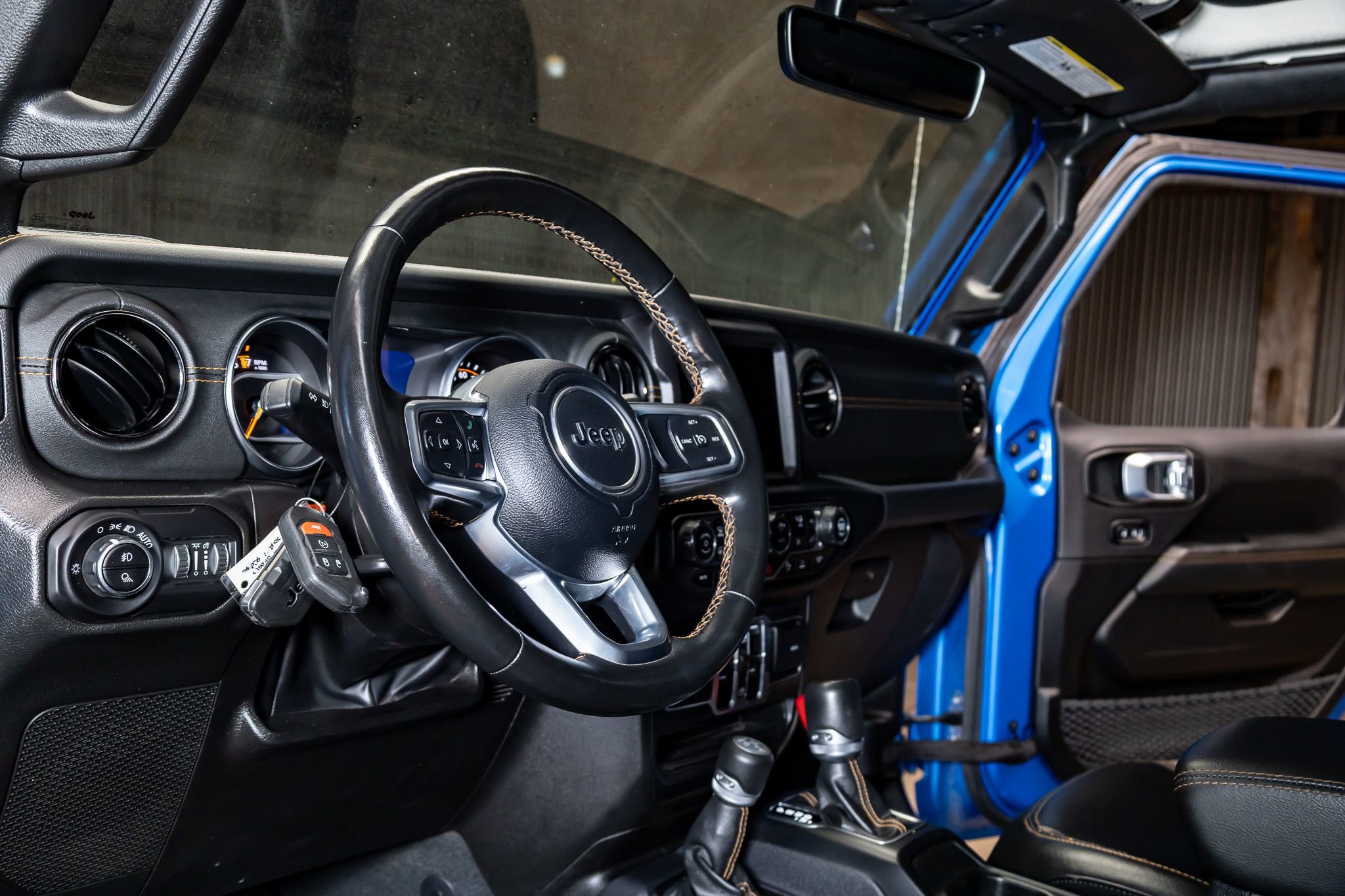 Used 2022 Jeep Gladiator Overland image 17