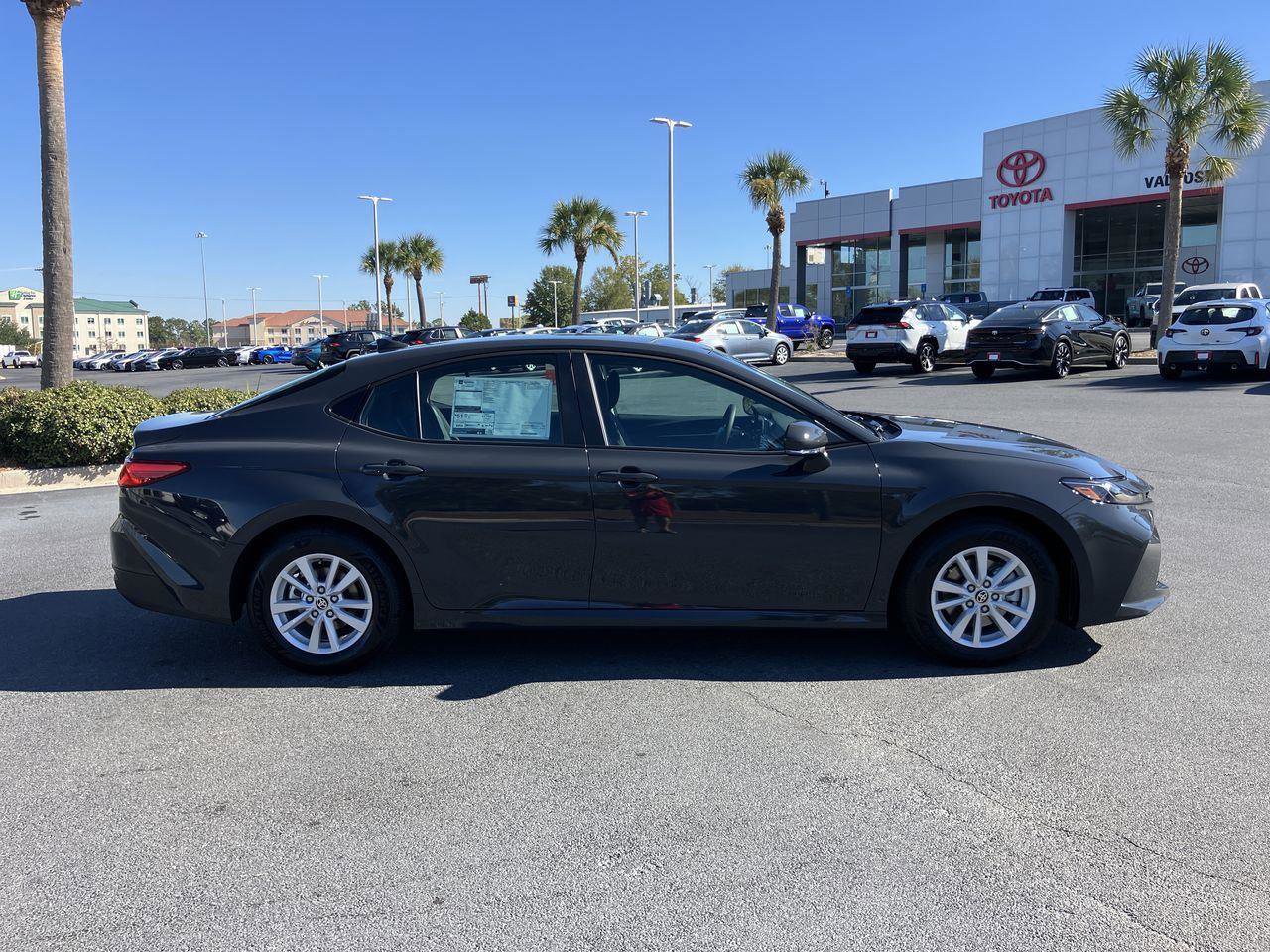 Used 2026 Toyota Camry LE image 6