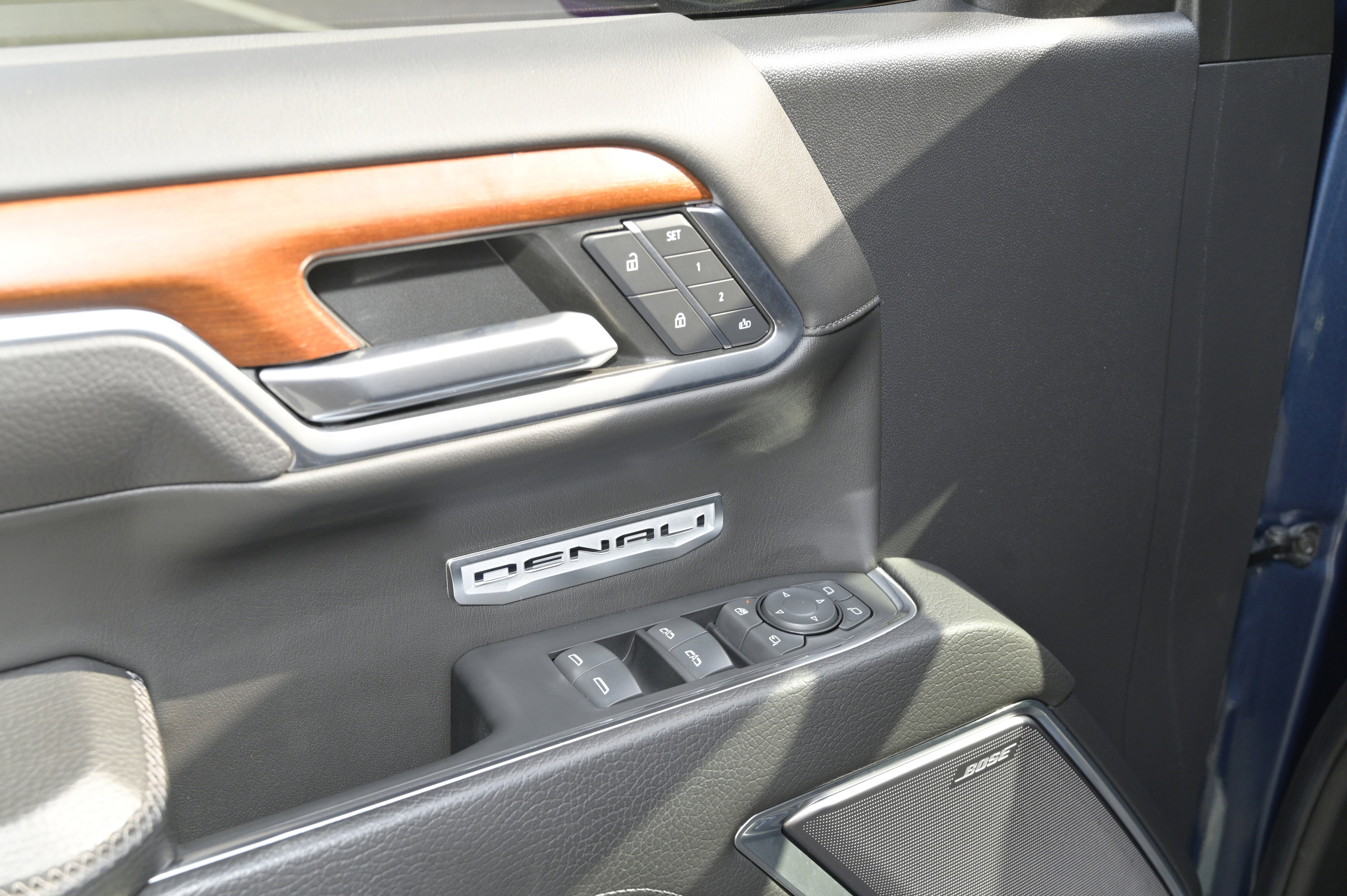 Used 2023 GMC Sierra 1500 Denali w/ Denali Reserve Package image 18