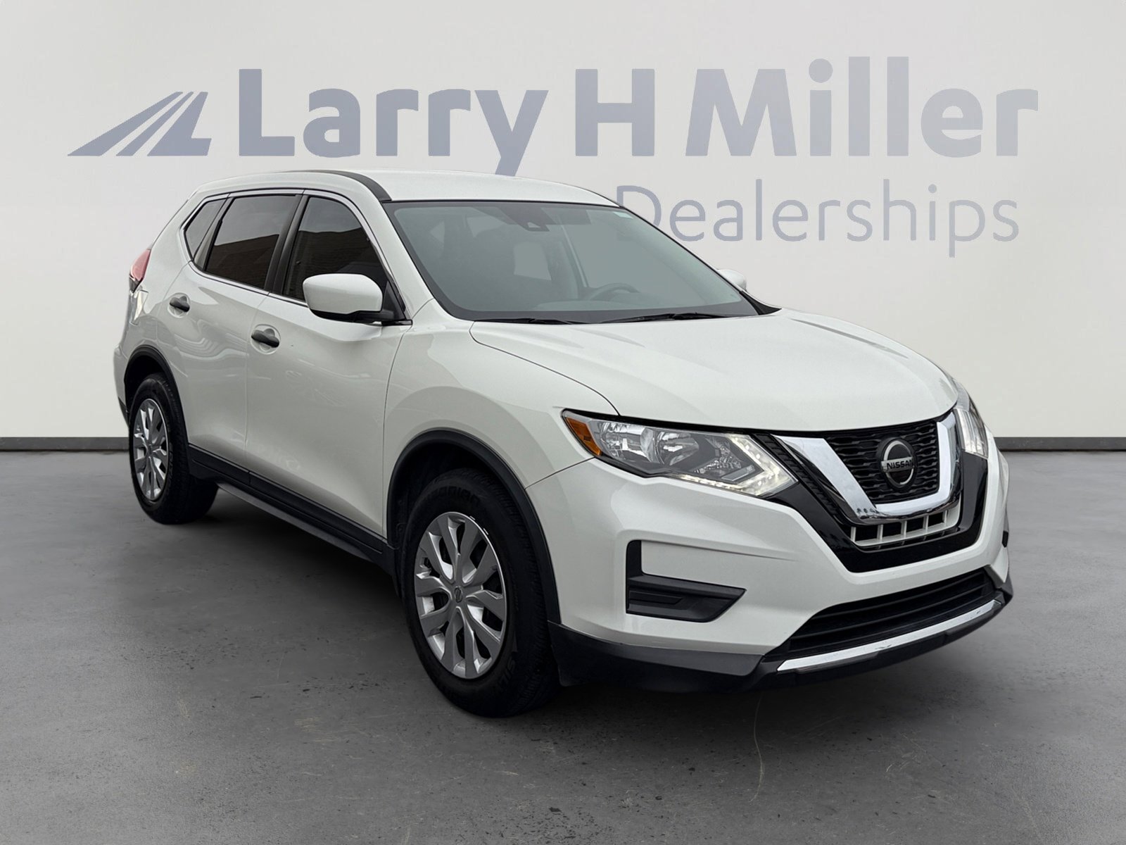 Used 2019 Nissan Rogue S image 7