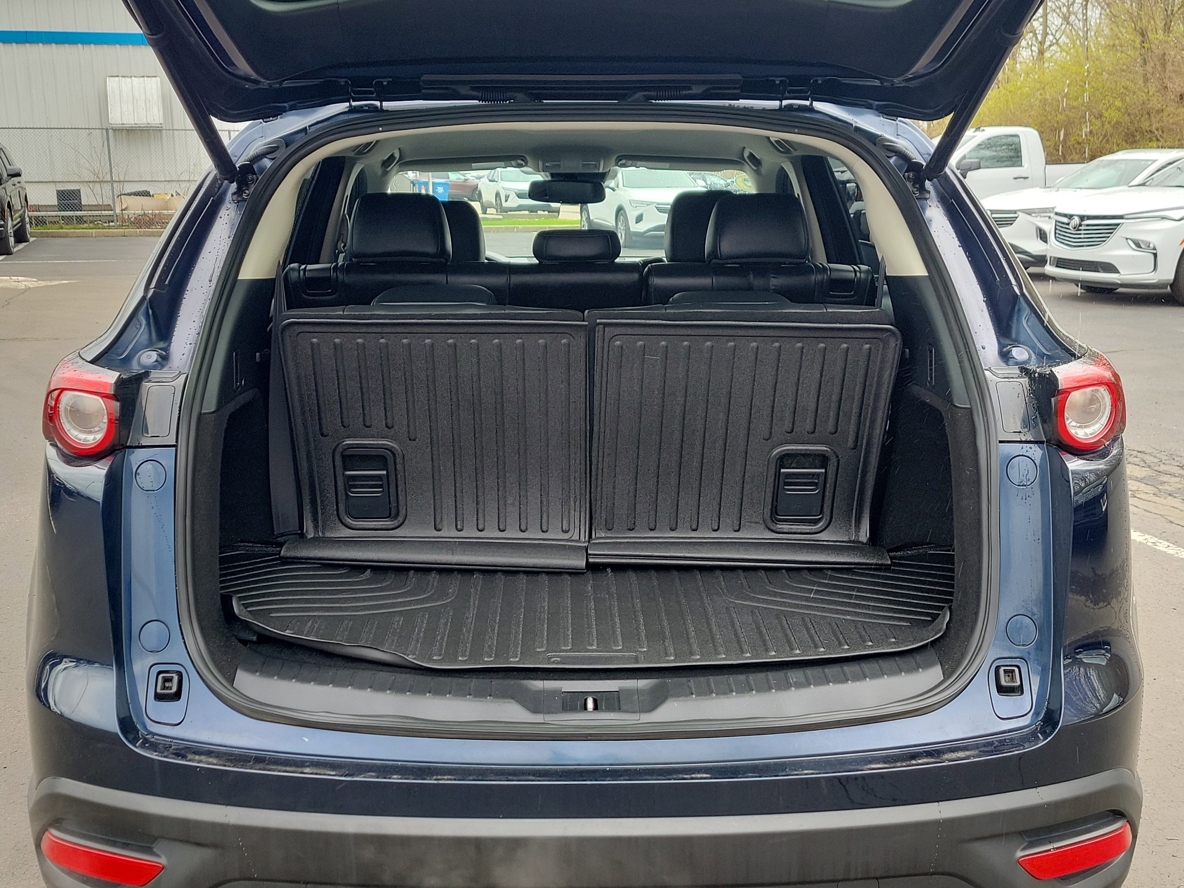 Used 2020 MAZDA CX-9 Touring image 8