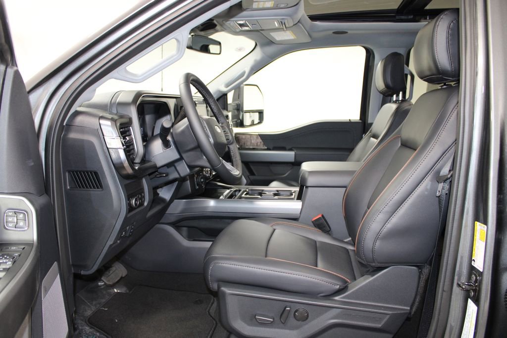 New 2026 Ford F250 Lariat w/ Black Appearance Package image 23