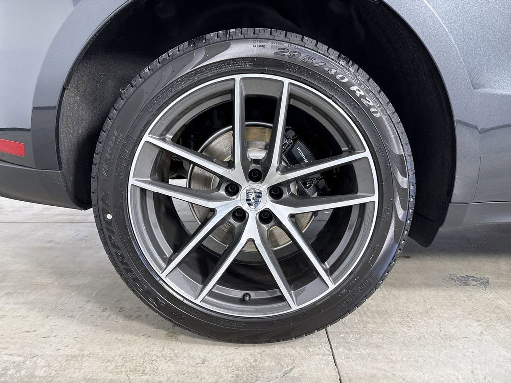 New 2026 Porsche Macan AWD/4WD image 16
