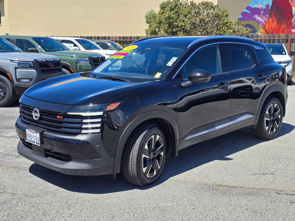 Used 2025 Nissan Kicks SR image 3