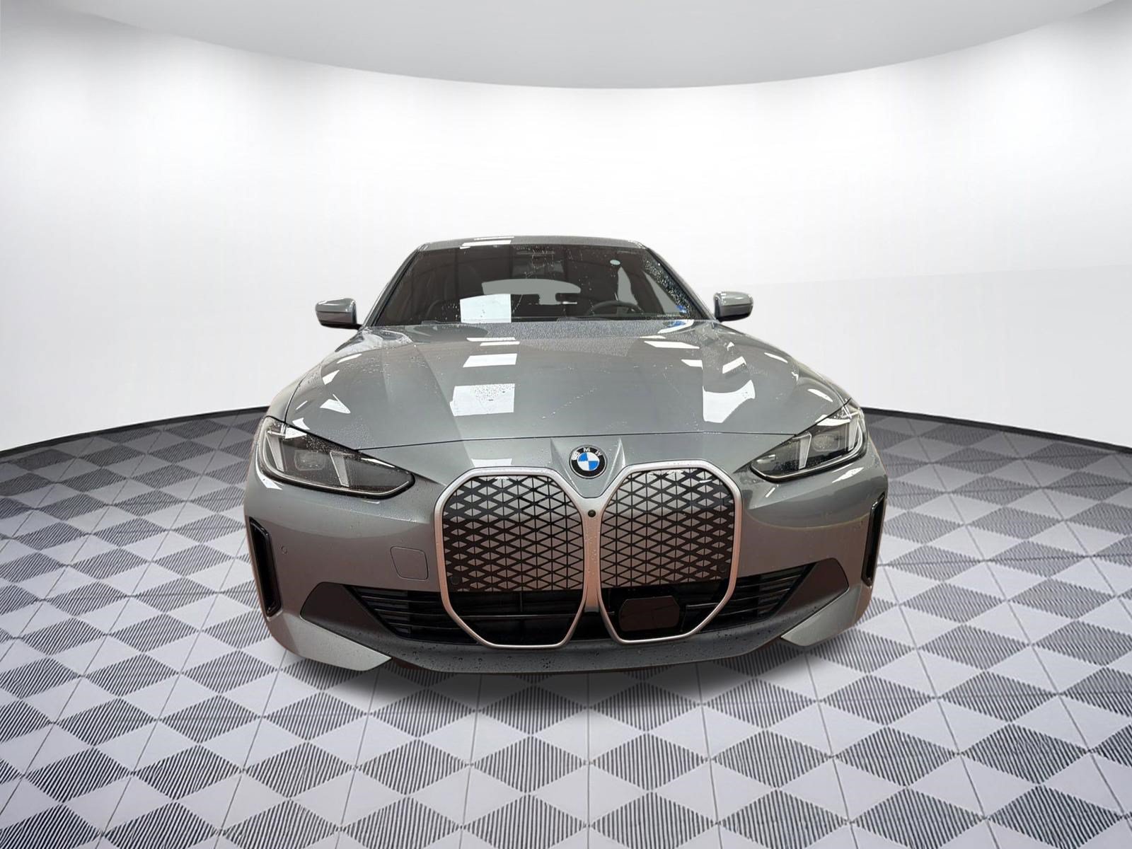 Used 2026 BMW i4 xDrive40i w/ Premium Package AWD/4WD image 5