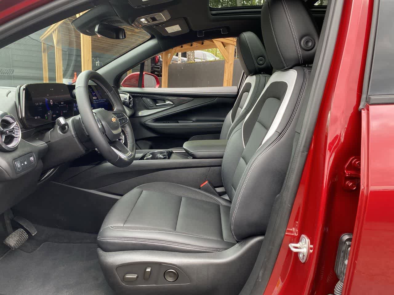 Used 2024 Chevrolet Blazer EV LT AWD/4WD image 13