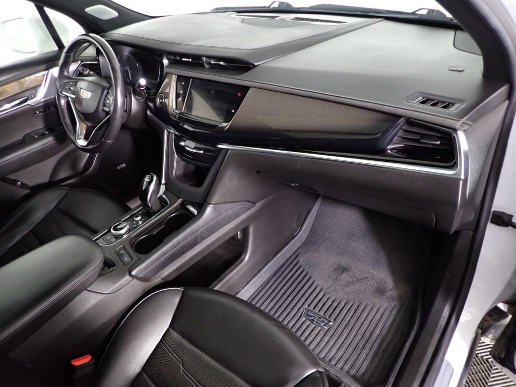 Used 2020 Cadillac XT6 Premium Luxury w/ Platinum Package image 40