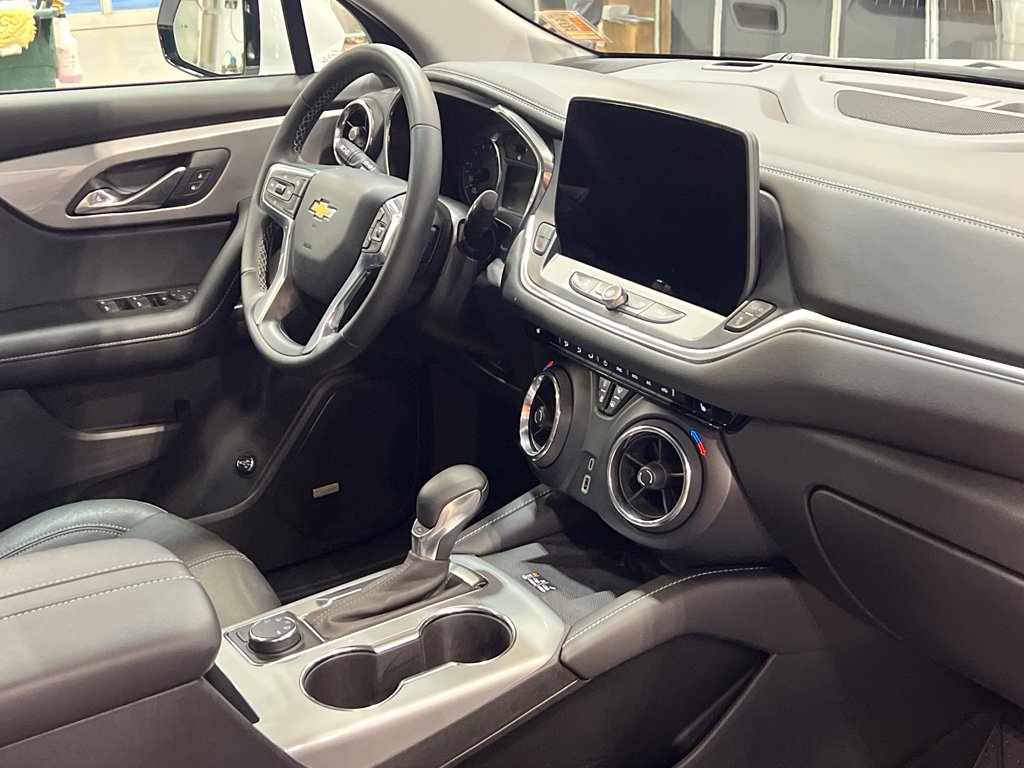 Used 2024 Chevrolet Blazer LT w/ Sound & Technology Package image 28