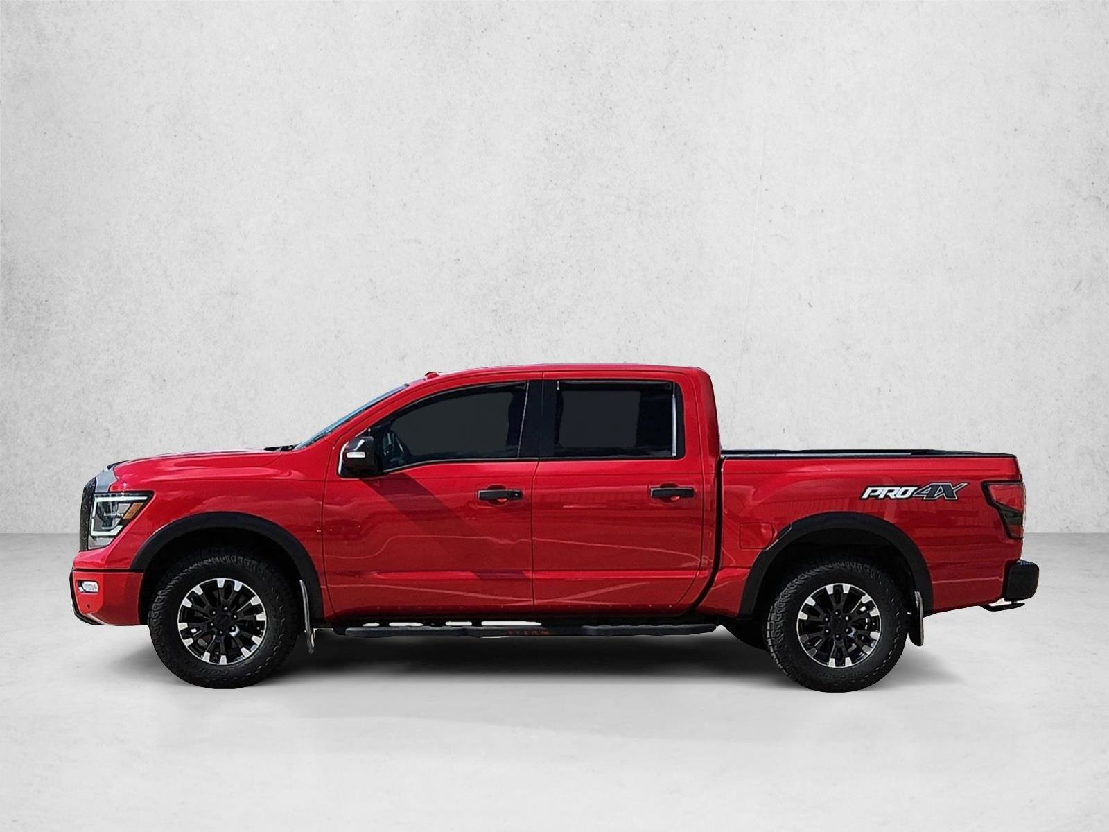 Used 2021 Nissan Titan PRO-4X w/ Pro-4x Convenience Package AWD/4WD image 8