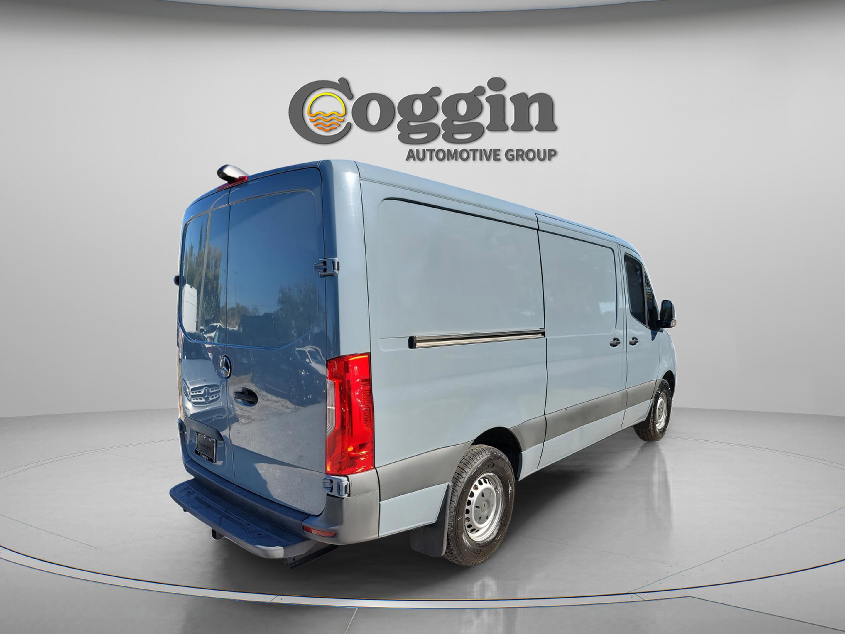 Used 2021 Mercedes-Benz Sprinter 144 Cargo image 3