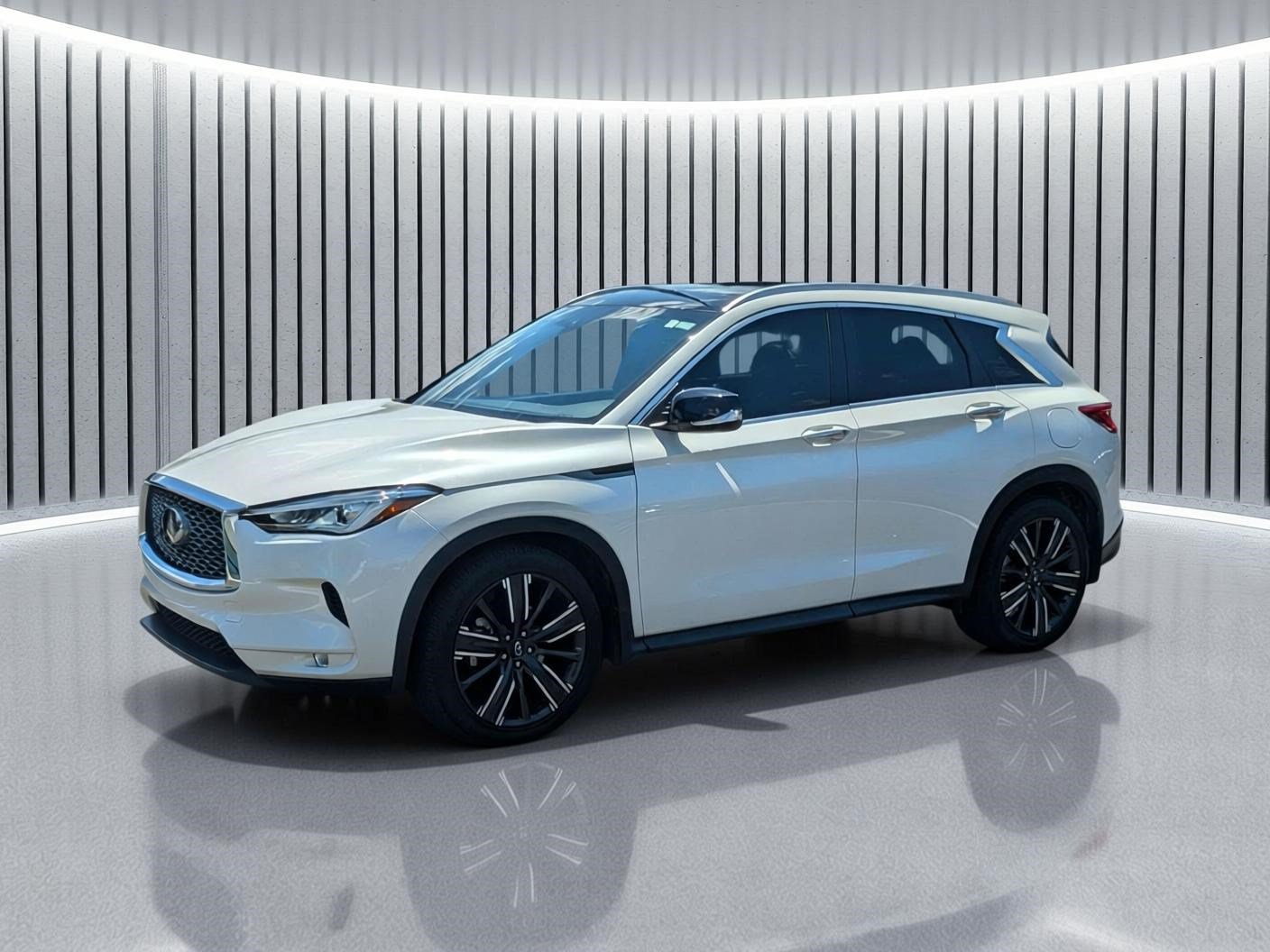 Used 2021 INFINITI QX50 Luxe w/ Appearance Package FWD image 11