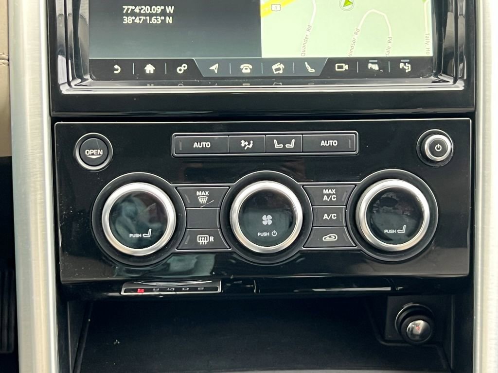 Used 2019 Land Rover Discovery HSE image 27