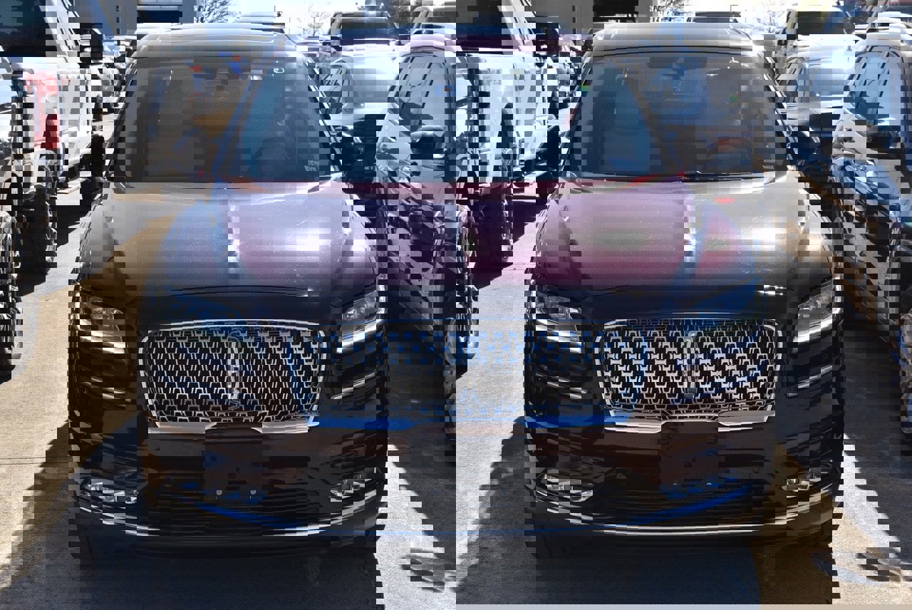 Used 2023 Lincoln Nautilus Black Label image 3