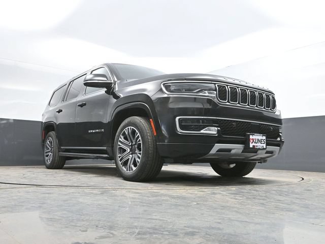 Used 2024 Jeep Wagoneer Series II w/ Flexible Seating Group AWD/4WD image 39