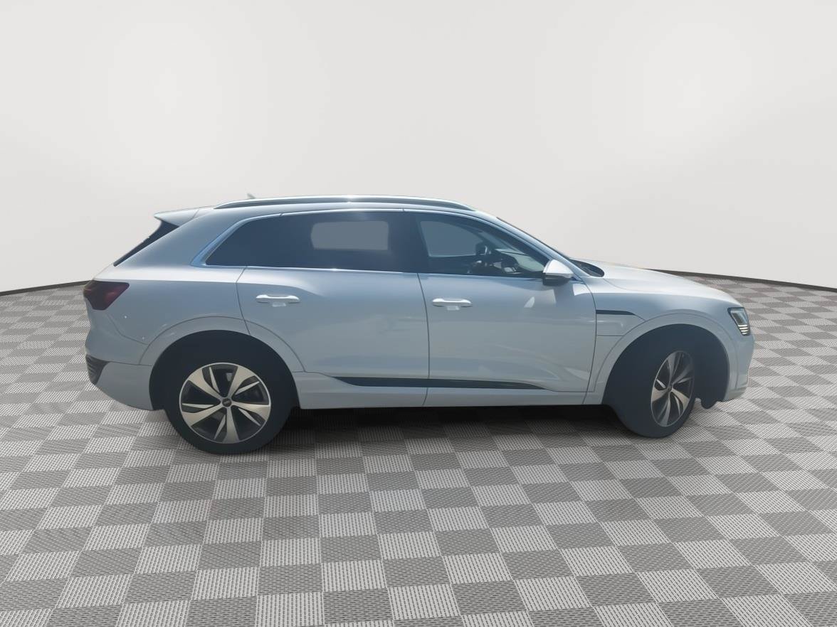 Used 2024 Audi Q8 e-tron Premium AWD/4WD image 3