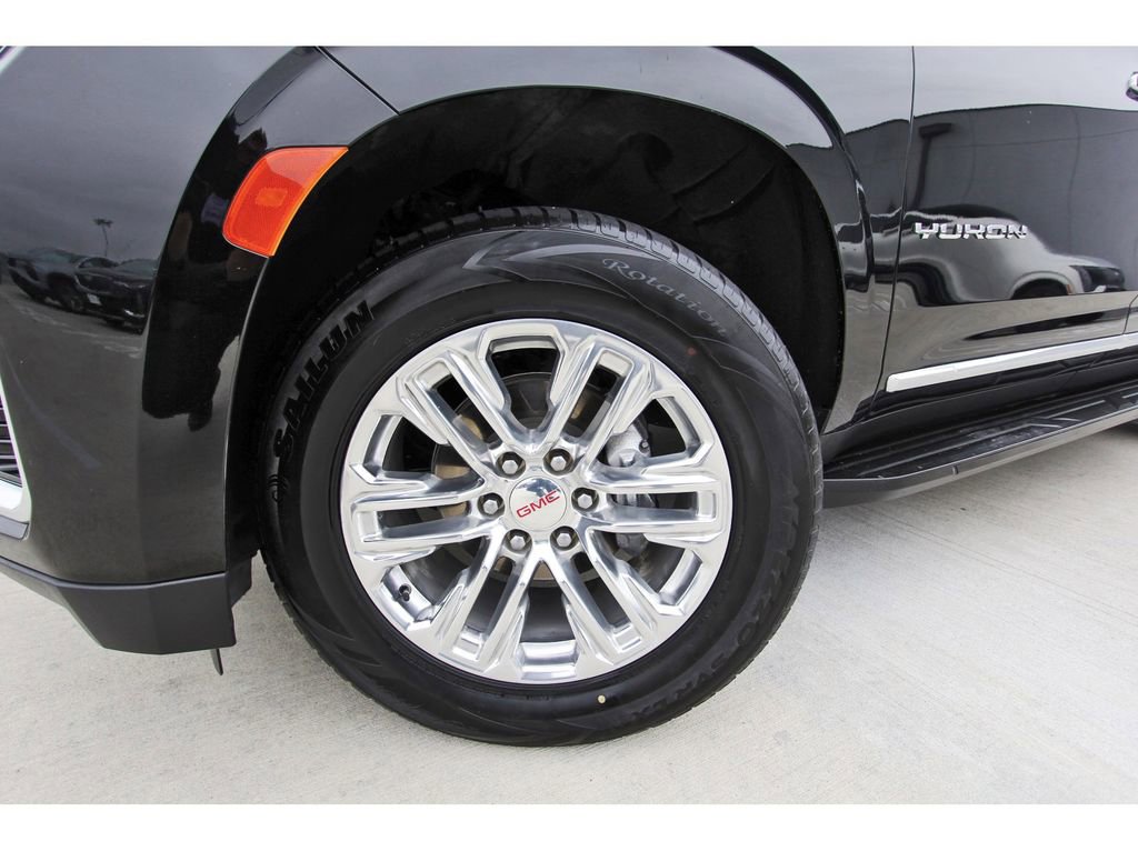 Used 2023 GMC Yukon XL SLT image 31