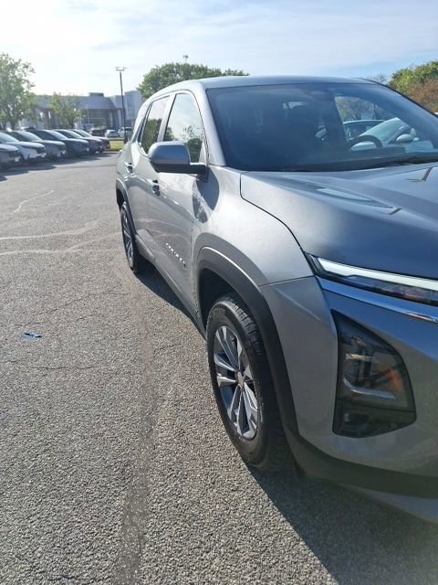 Used 2025 Chevrolet Equinox LT w/ Safety and Technology Package AWD/4WD image 24