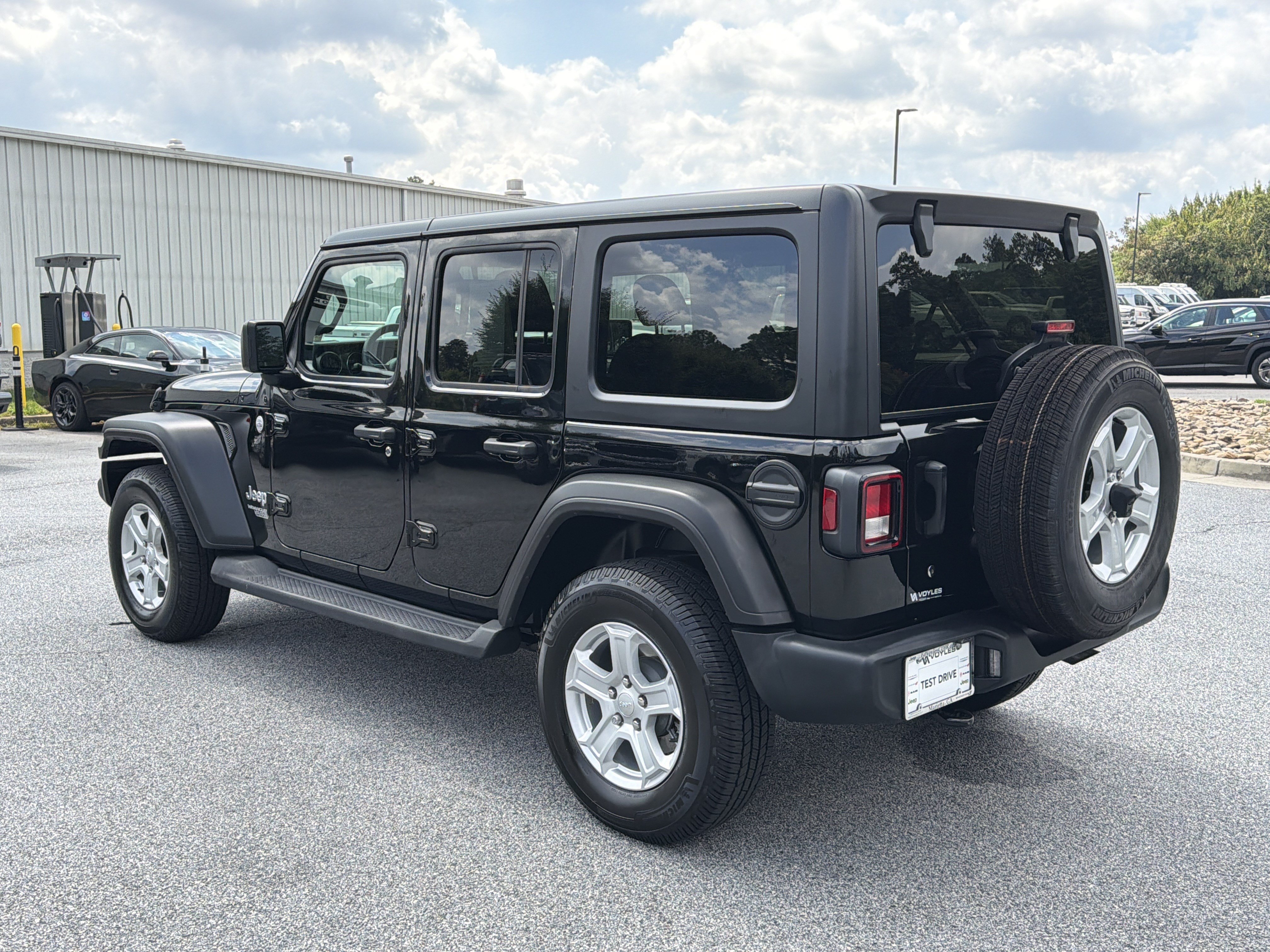 Used 2019 Jeep Wrangler Unlimited Sport S AWD/4WD image 6