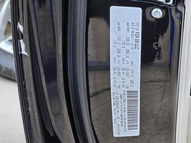 Used 2019 Chrysler Pacifica Touring-L FWD image 23