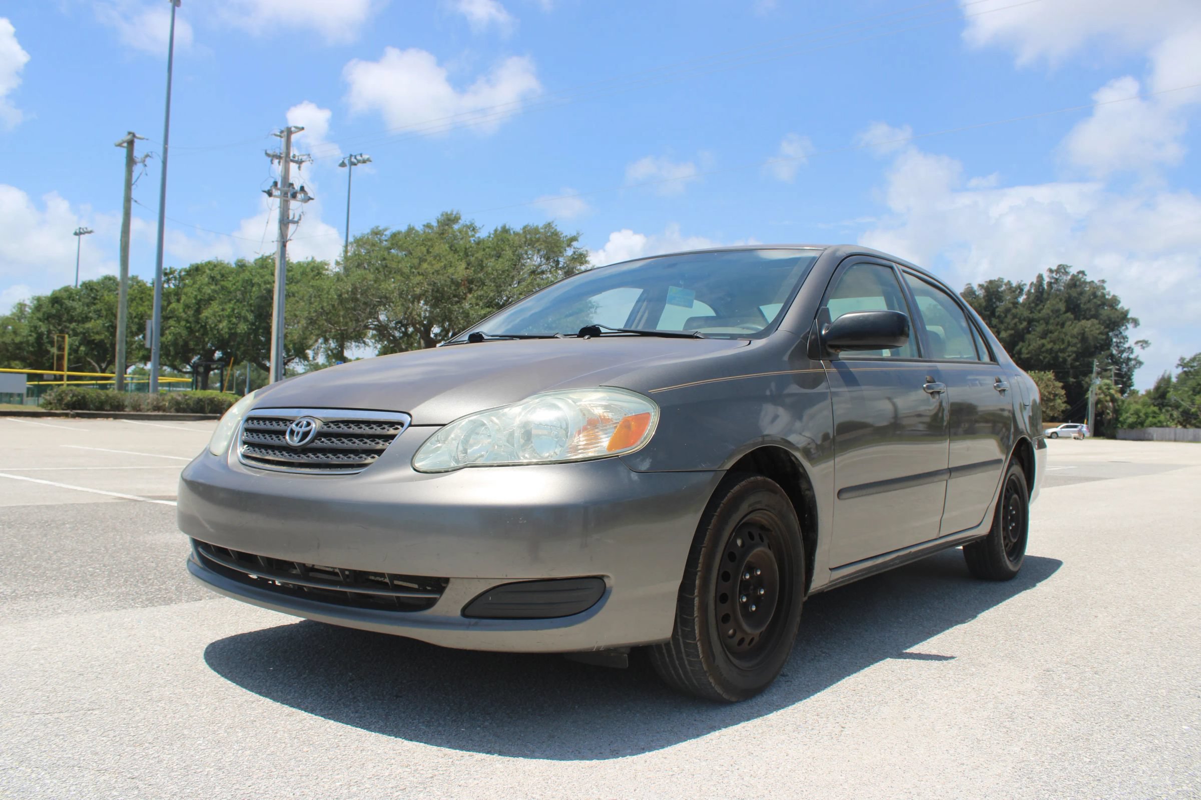 Used 2005 Toyota Corolla CE FWD image 3